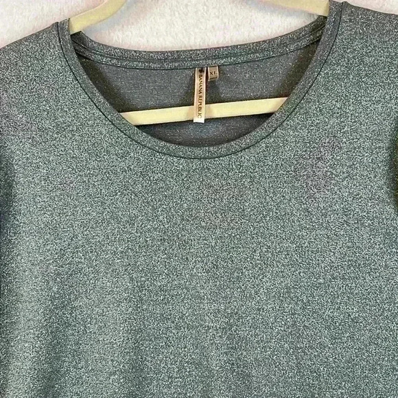 Banana Republic Top / Signature Tee Women’s XL Metallic Gray - Picture 2 of 7